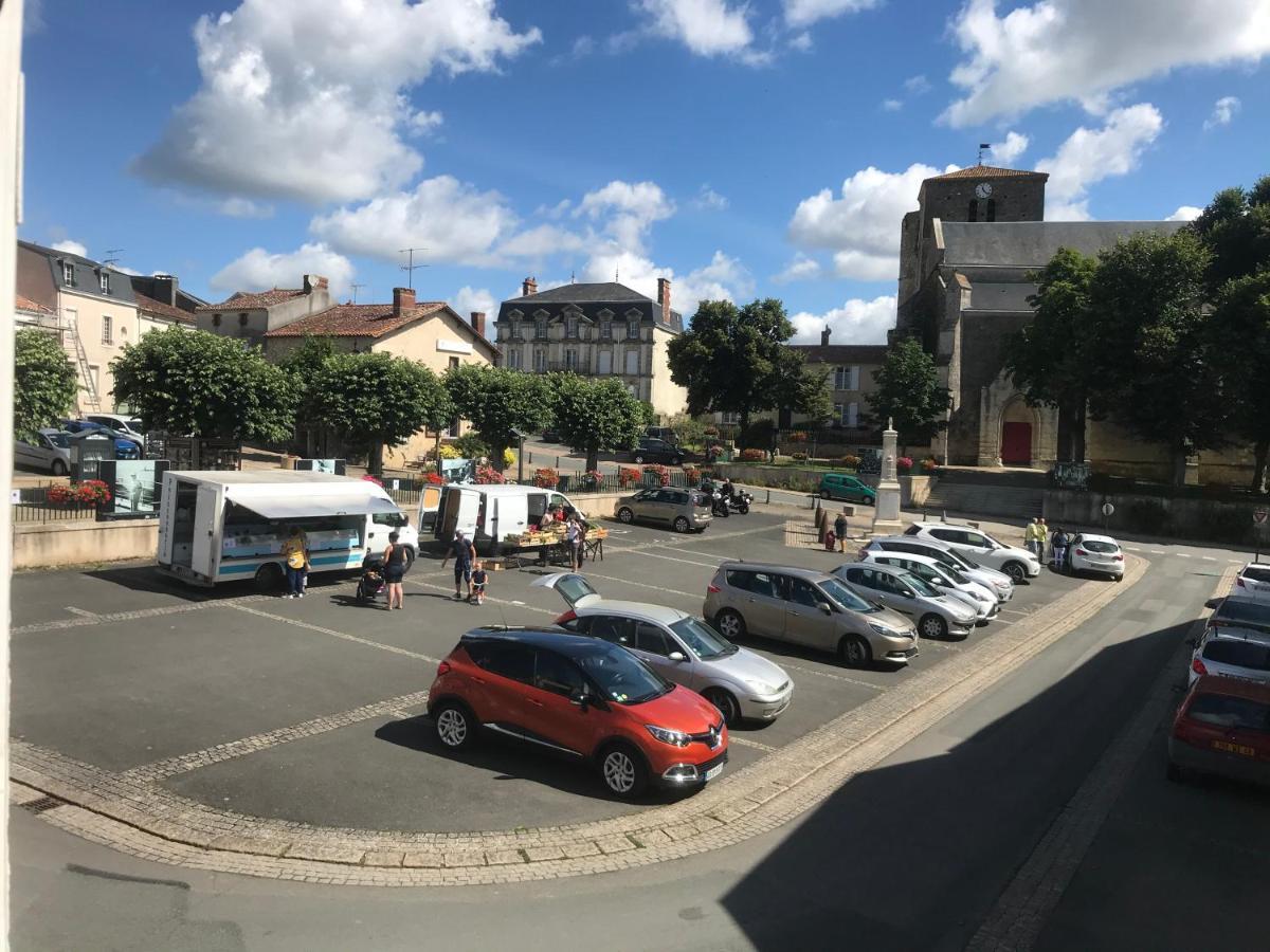 Mouilleron-en-Pareds Place Au Repos מראה חיצוני תמונה