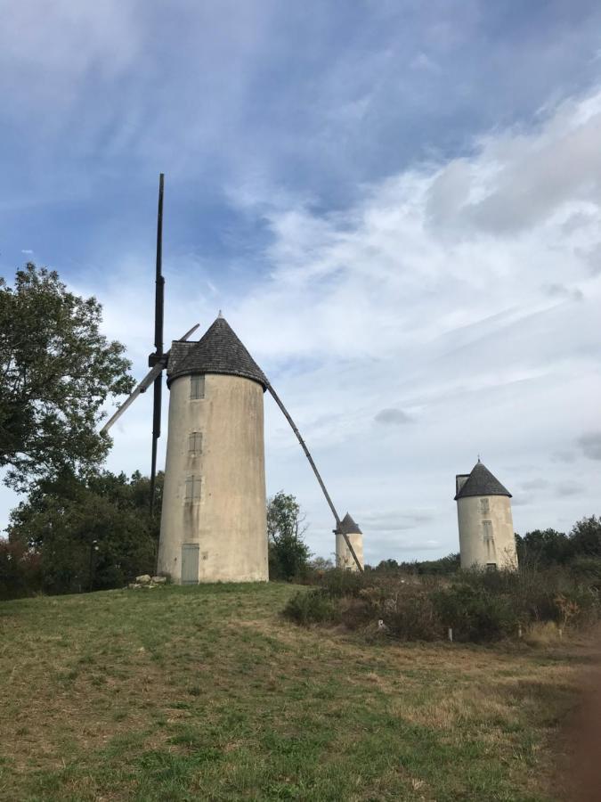 Mouilleron-en-Pareds Place Au Repos מראה חיצוני תמונה